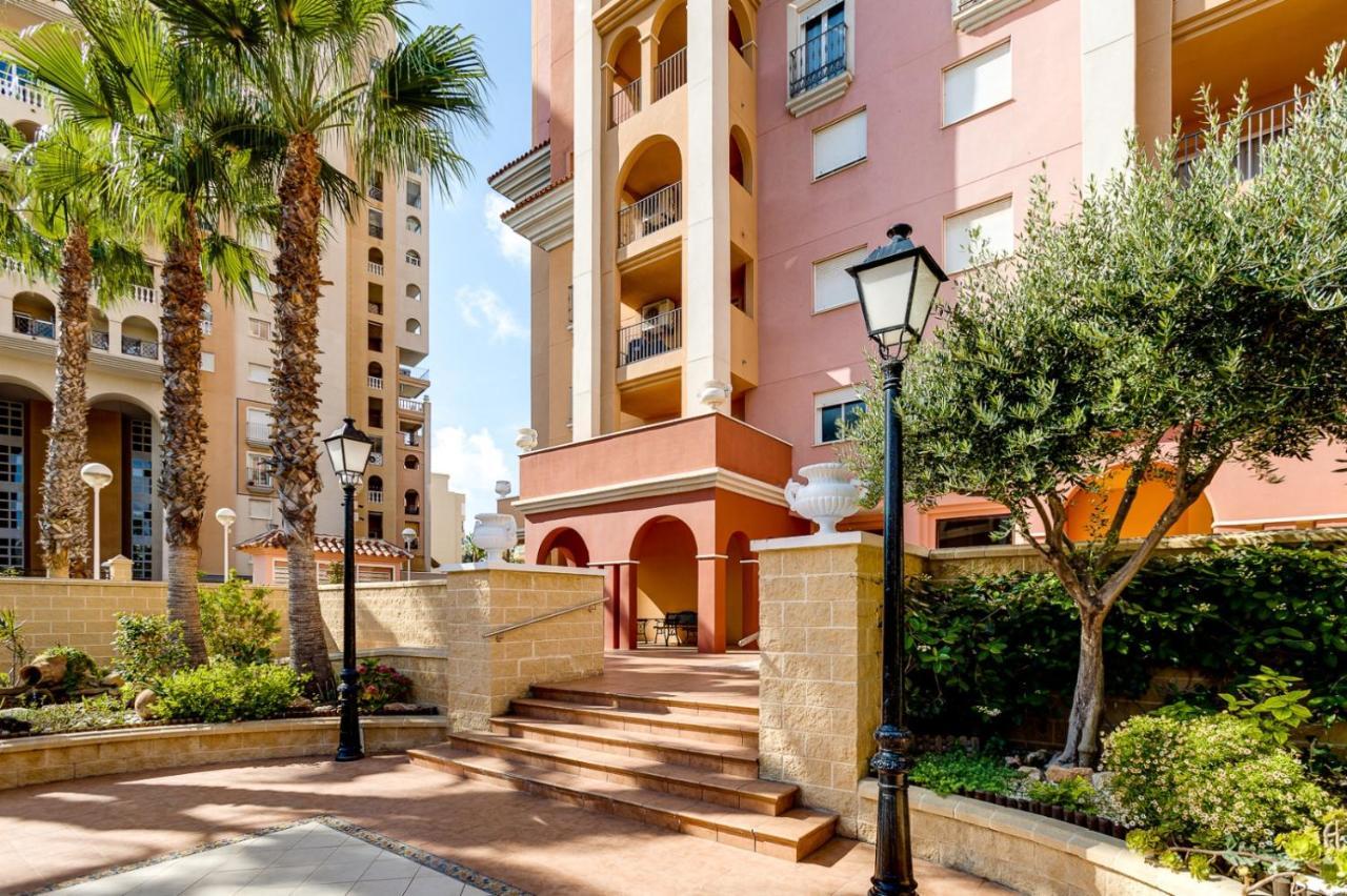 Apartamento De Don Huberto, Los Locos Torrevieja Bagian luar foto