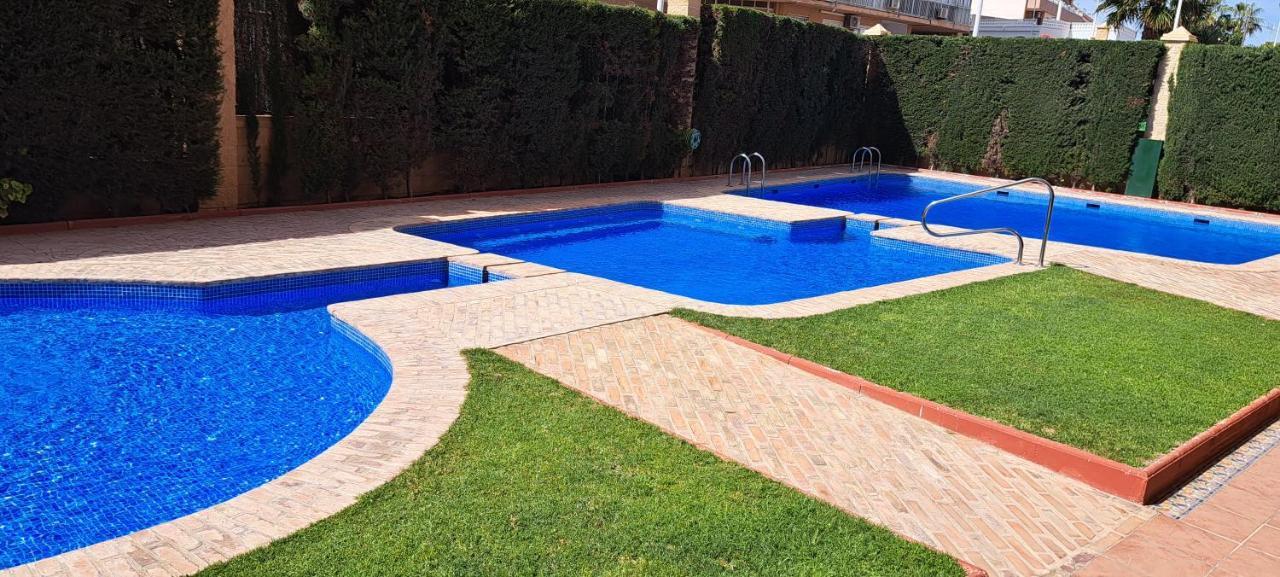 Apartamento De Don Huberto, Los Locos Torrevieja Bagian luar foto